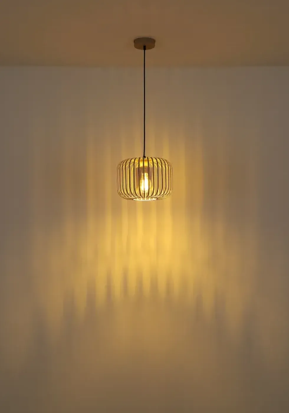Alfred Ø28 taklampa