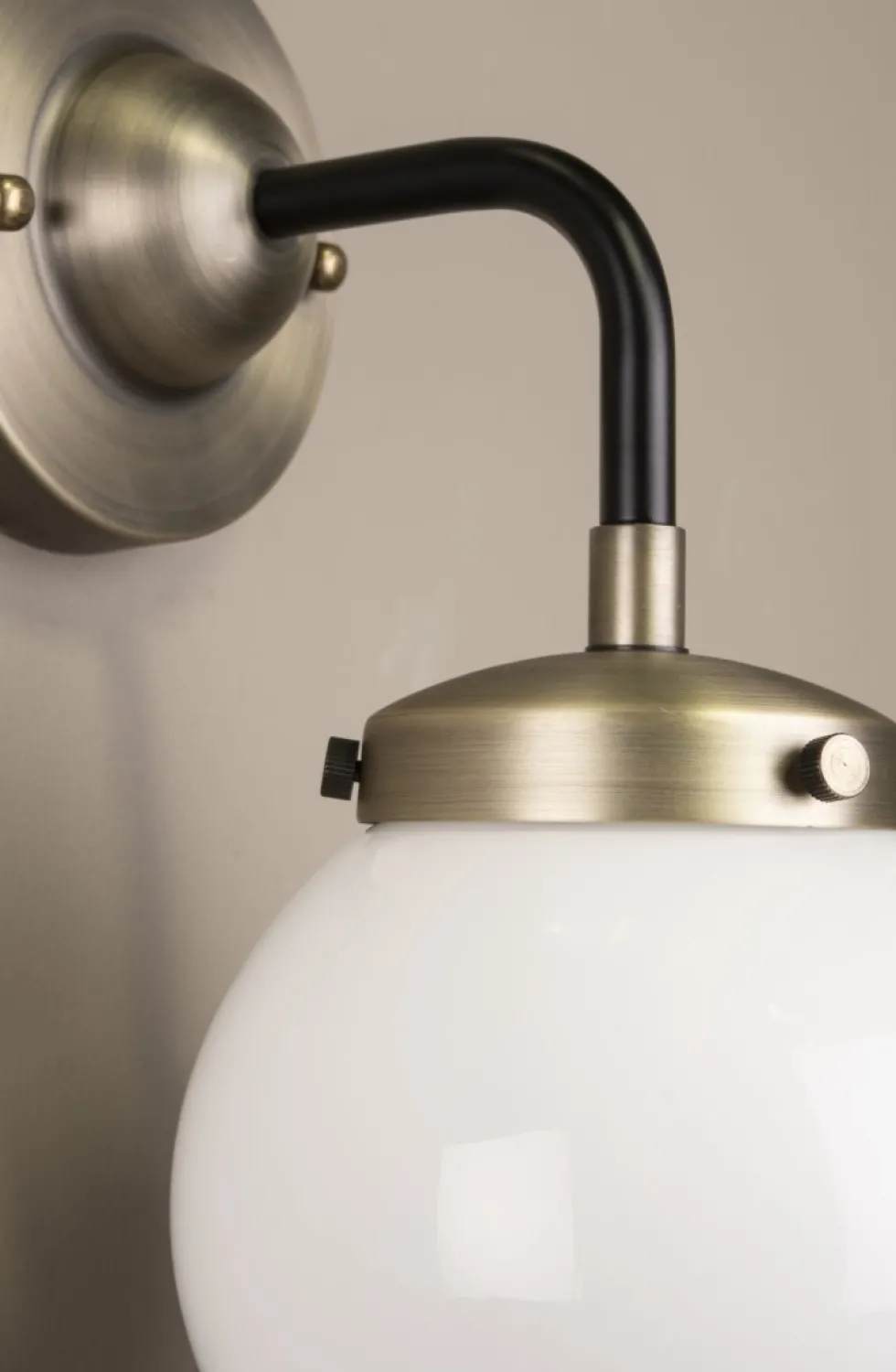 Alley 20cm badrumslampa