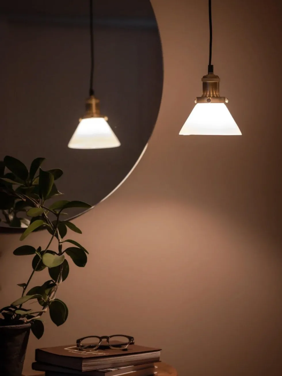 August Ø15 fönsterlampa