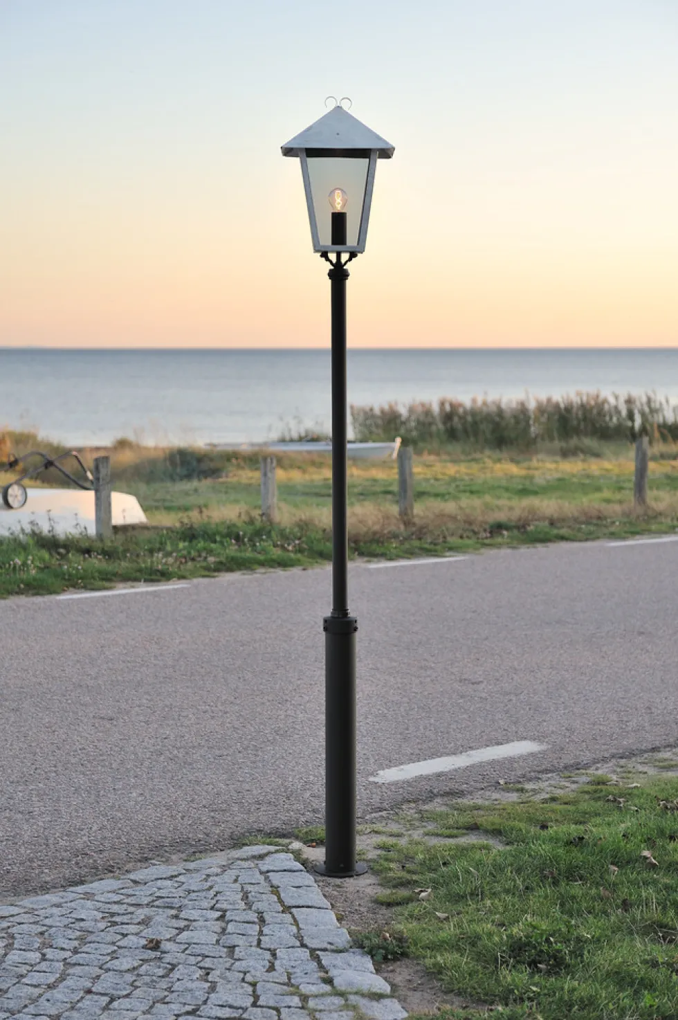 Benu 255cm stolpe