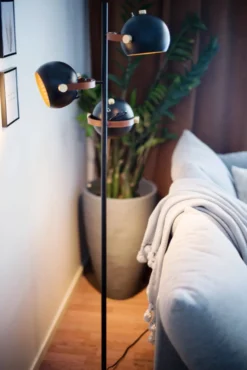 Bow golvlampa
