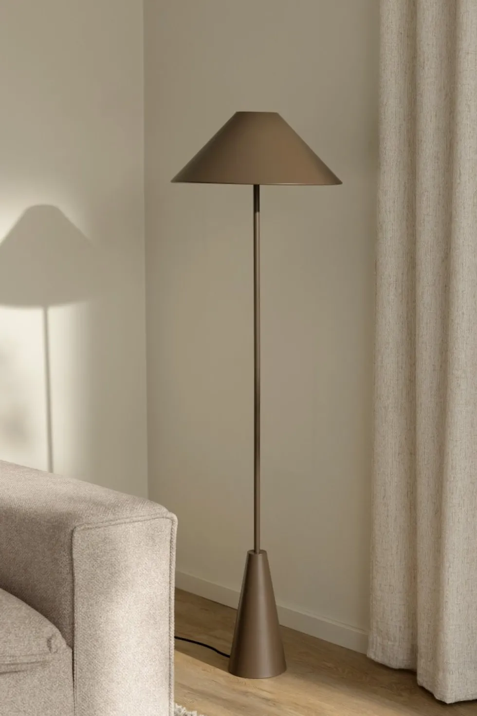 Cannes golvlampa
