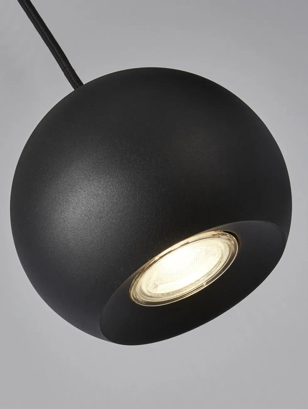 Eindhoven Ø40 taklampa