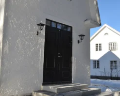 Gustav upp utelampa