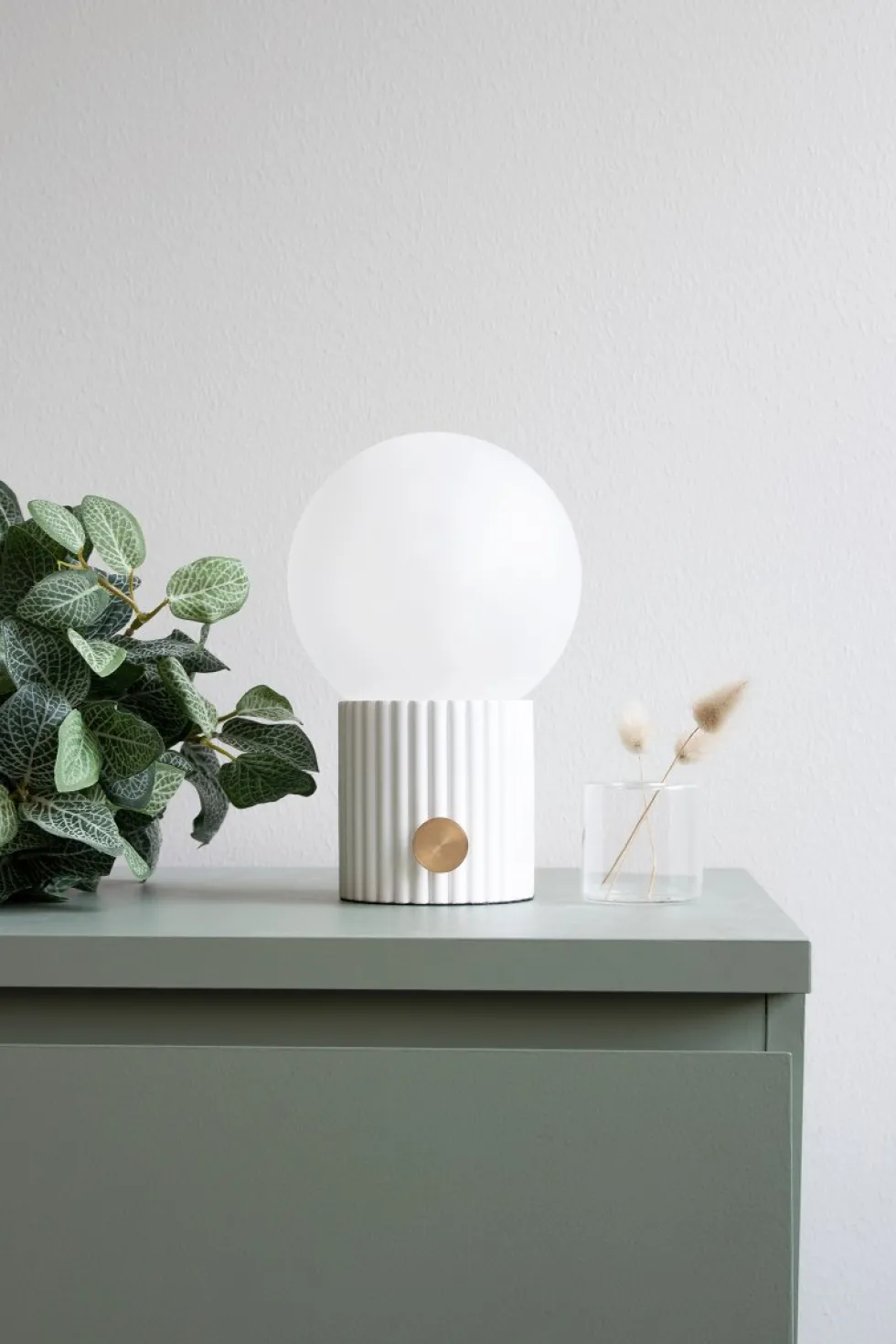 Hubble 24cm bordslampa