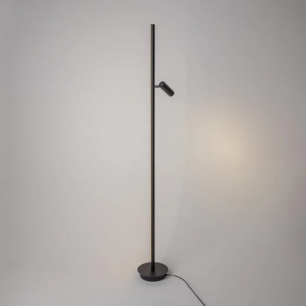 Thin golvlampa