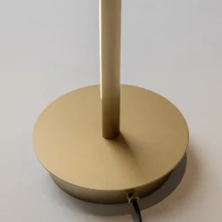 Thin golvlampa