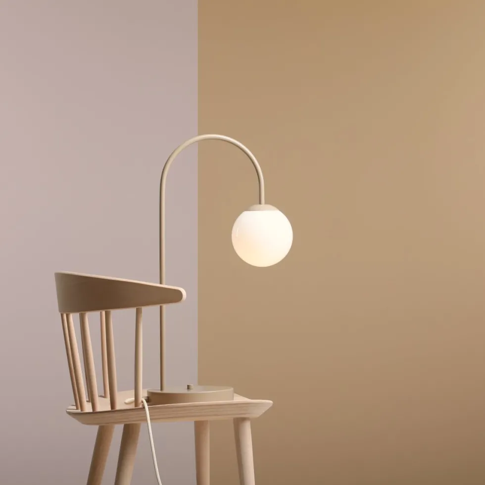 Una 60cm bordslampa
